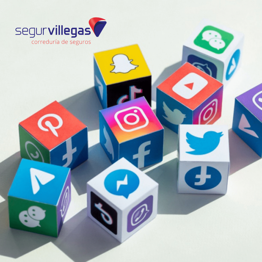 Consejo de Ciberseguridad en tus Redes Sociales Post santander torrelavega cantabria